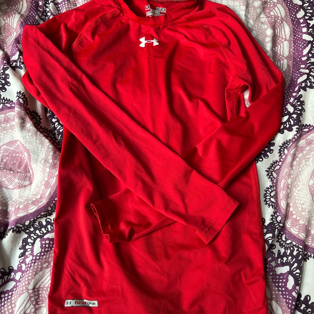 under armour red athletic long sleeve
